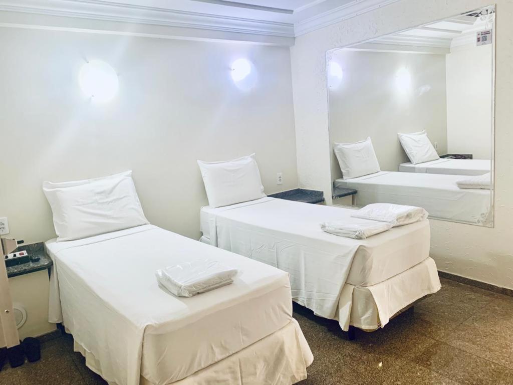 Hotel Buriti Stop (Adults Only) Гояния Екстериор снимка