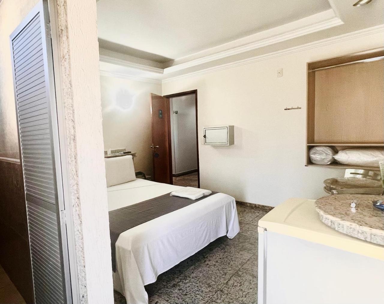 Hotel Buriti Stop (Adults Only) Гояния Екстериор снимка